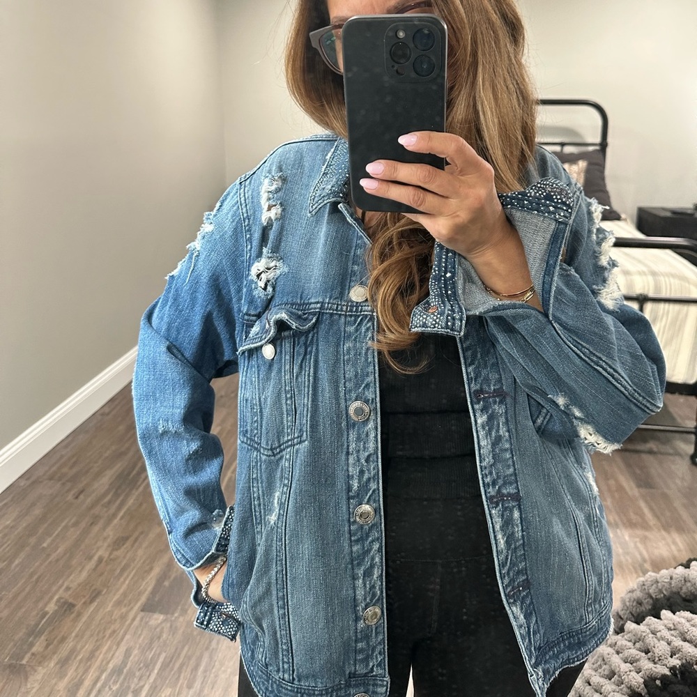 AEO Oversized Distressed Denim Jacket